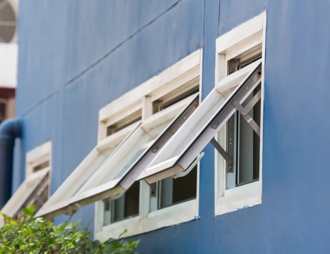 Office aluminium glass partition system Pune